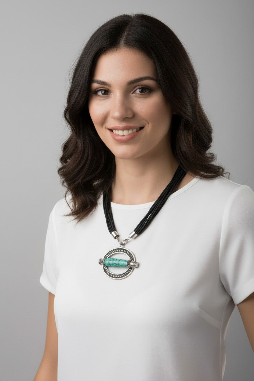 Stylish Necklace With Fashionable Designer Pendant